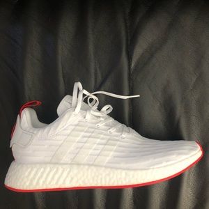 Adidas NMD R2 pk size 13. Brand new. DS.
